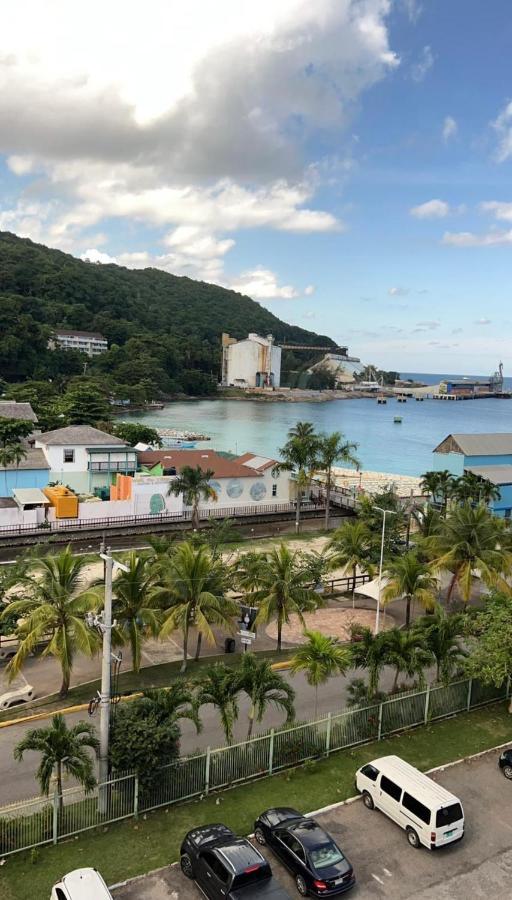 Studio 6 At Turtle Beach Towers Ocho Rios Bagian luar foto